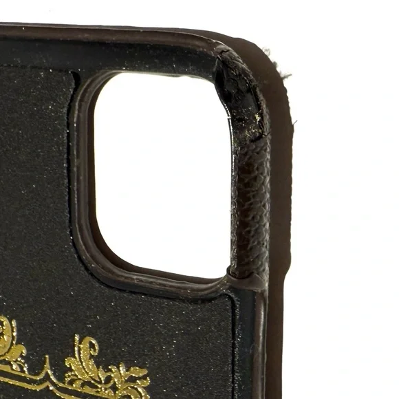 Louis Vuitton Monogram IPhone 11 Case - Picture 5 of 7